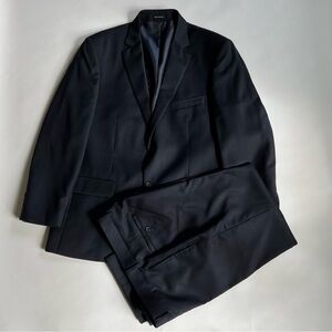 Pronto Uomo Navy Blue Pinstripe 2 Piece Suit, Size 44R and 39x31